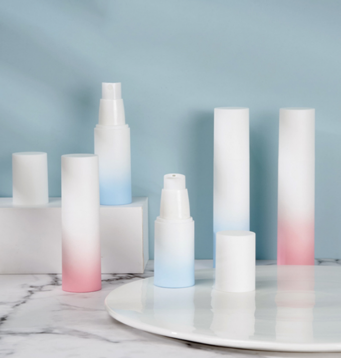 얼어붙은 공기 없는 로션 스프레이 플라스틱 화장품 용기체 경사진 50g 3.3*14.5cm 0